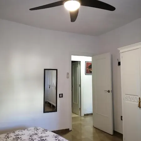 Piso En El Centro De Con Garaje Incluido Gratis Apartment *