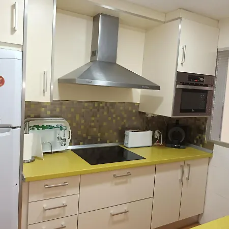 Piso En El Centro De Con Garaje Incluido Gratis Grenada