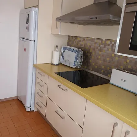 Piso En El Centro De Con Garaje Incluido Gratis Granada