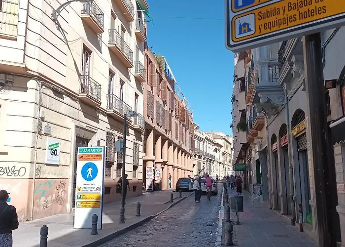 Piso En El Centro De Con Garaje Incluido Gratis * Γρανάδα